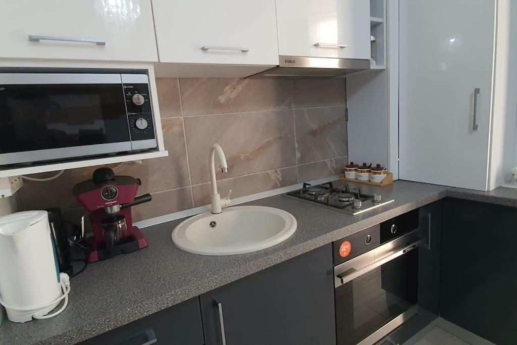 Alezzy Reasort Luxury Apartment 81 Prima Linie La Mare Navodari Exterior photo